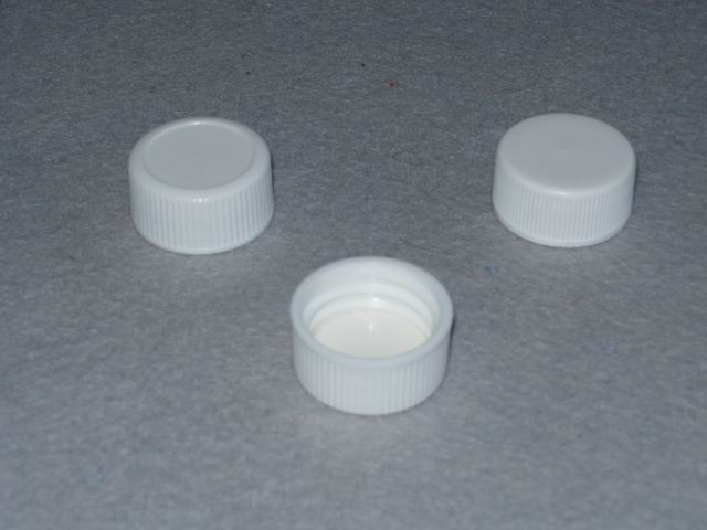 White Polypropylene Cap w/foam liner 20/400