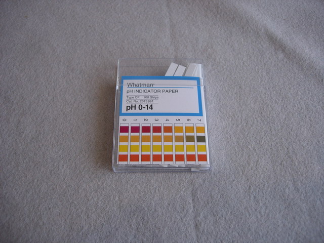 pH indicator strips, 0-14 range